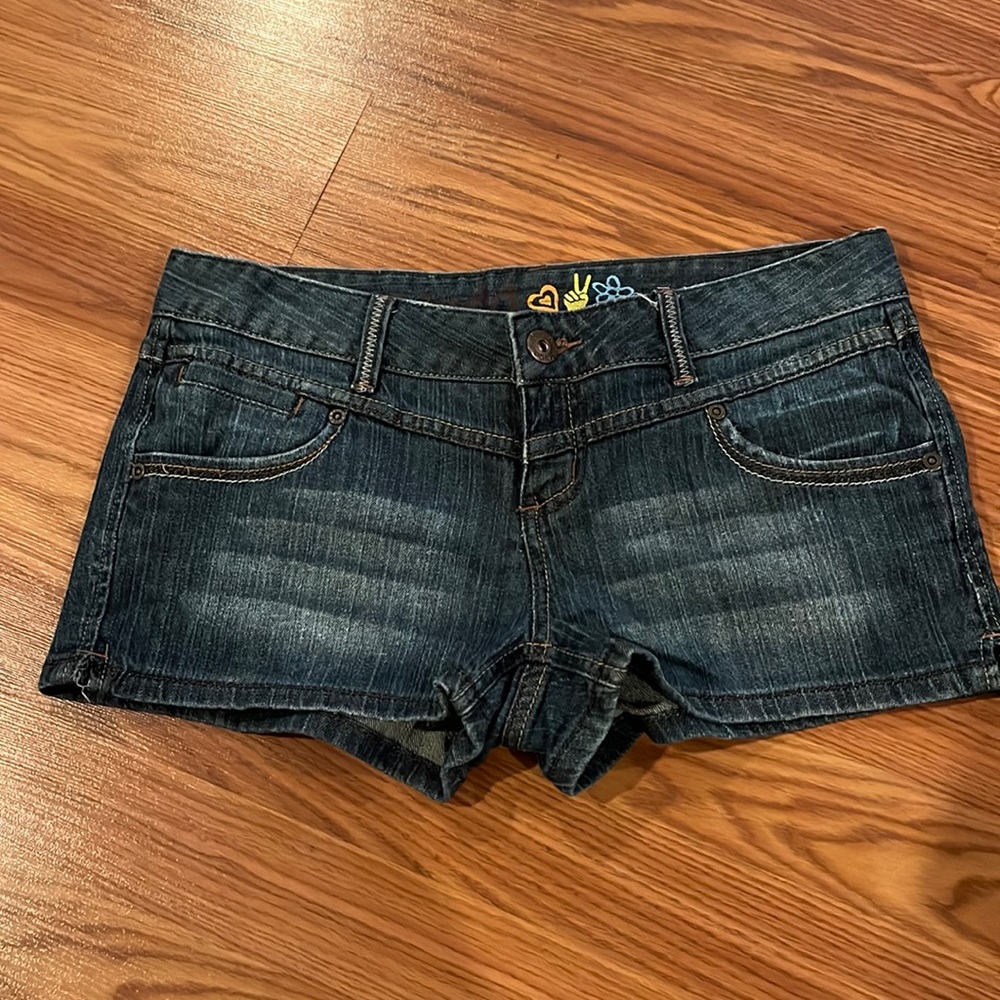 Mudd brand juniors jean shorts